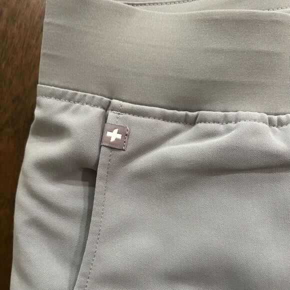 Figs Light Gray Women’s 2.0 Jogger Scrubs Size 3X New with tags MSRP 48.00 - Picture 4 of 13